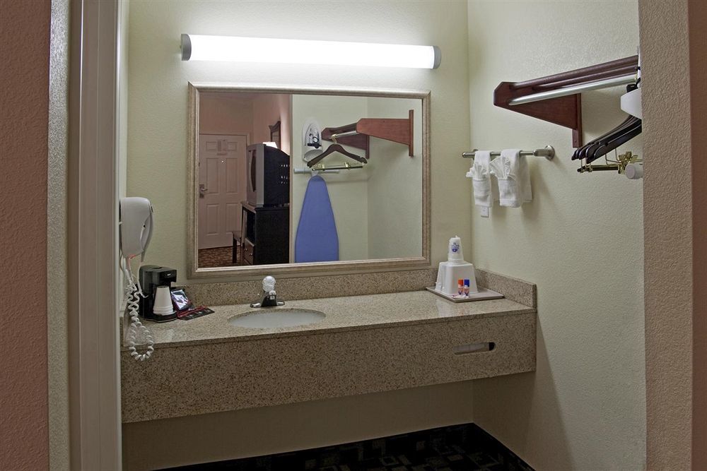 Americas Best Value Inn Byhalia Rom bilde
